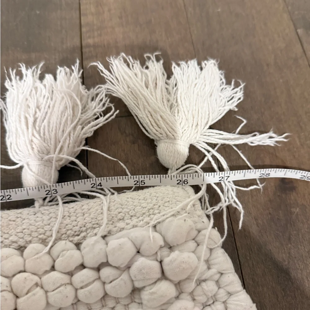 Nautica Cream Textured Bath Mat with Tassels